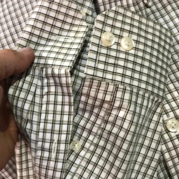 Izod Easy Care Checkered Cotton polyester, logo chest pocket tailored shirt - Picture 4 of 7